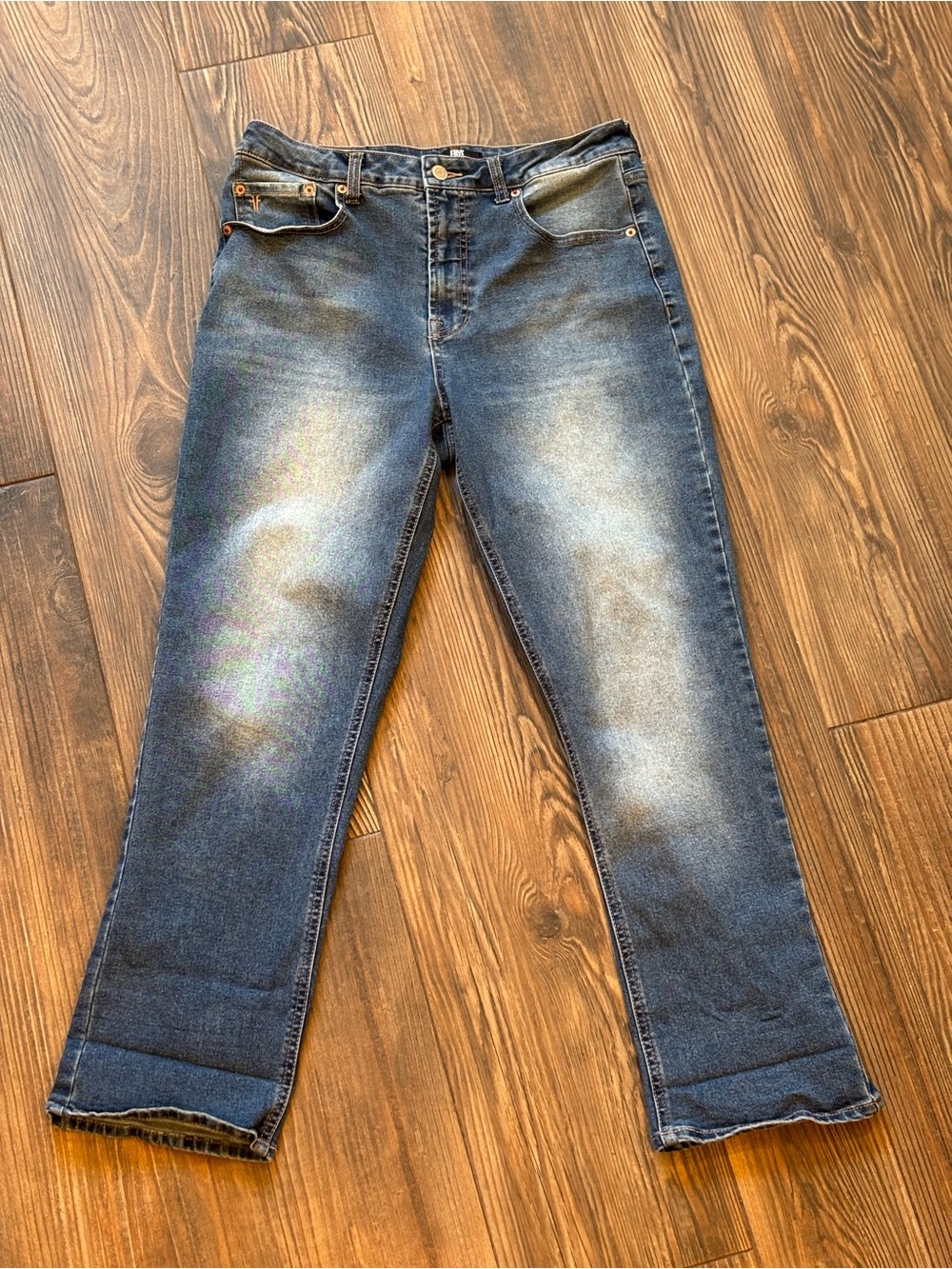 FRYE STRAIGHT LEG HIGH RISE STRETCH DISTRESSED CROP JEANS SIZE 6 28